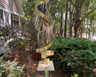 A661 - $225. Dan Murphy Sculpture. Measures approx. 11" w x 78" tall. Please be prepared to remove yourself. 
