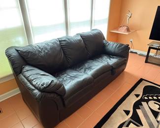 F7 - $250. Leather Sleeper Sofa. In very good condition - no holes, rips noted. Measures 84” x 39” x 34“ tall. Located on the 1st floor but you will need 2 strong people to carry it out!