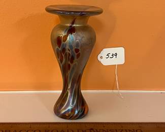 A539 - $30. 1993 Maytem Studios? Signed art glass vase. Measures 3.25" x 6.25" tall. 