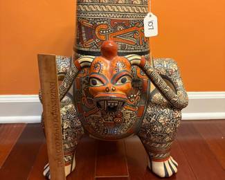 A107 - $300. Gregorio Bracamonte - Nicaragua Jaguar Pottery Floor Vase. Measures 