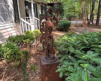A660 - $850. David Sheldon Yard Sculpture. Measures approx. 16"w x 68" tall