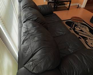 F7 - $250. Leather Sleeper Sofa. In very good condition - no holes, rips noted. Measures 84” x 39” x 34“ tall. Located on the 1st floor but you will need 2 strong people to carry it out!