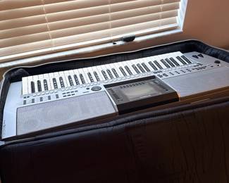 Yamaha Keyboard
