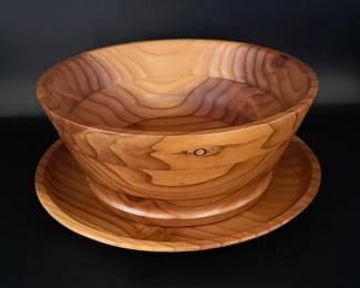 155 LargeTurnedWoodPedestalServingBowlwithMatchingWoodPlatter