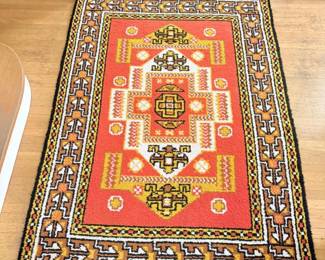 20 VintageHandwovenGeometricPersianDesignFloorRug