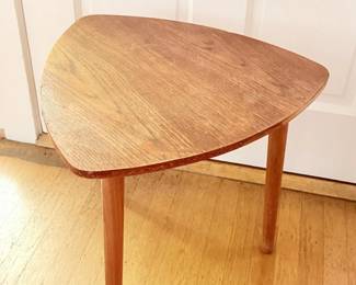 128 TriangularWoodenCoffeeTable