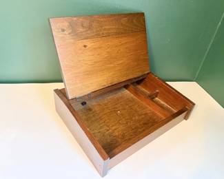 89 VintageWoodenTopLapDesk