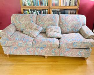 134 EthanAllenTraditionalSofa