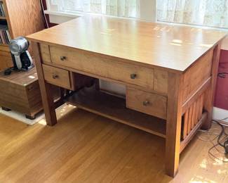153 HandmadeSolidWoodenDeskwDrawers