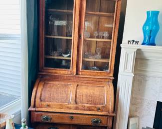 Victorian barrel roll desk