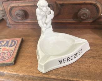 Advertising ashtray