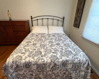 Queen bed and bed frame