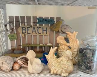 Coastal decor, wicker
