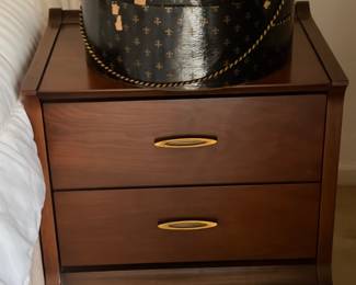 MCM Mid Century Modern furniture