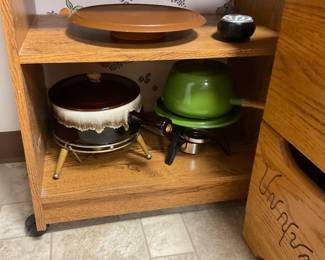Fondu Pots Microwave Cart