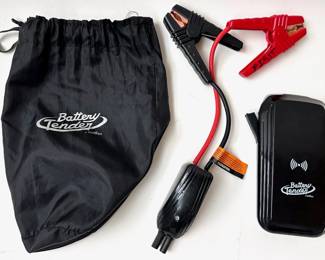 Battery Tender 1000 Amp Car Starter Kit Lot #: 175