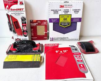 Sanding Blocks & Sandpaper Lot #: 160