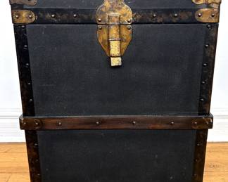 Vintage Canvas Covered Solid Wood Steamer Trunk Lot #: 4
