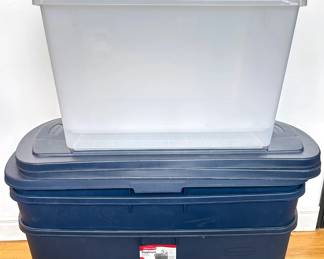 5 Extra Large Rubbermaid Roughneck Plastic Storage Bins Lot #: 148