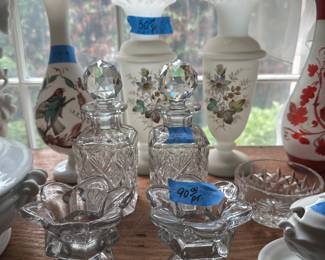 Assorted antique glassware 