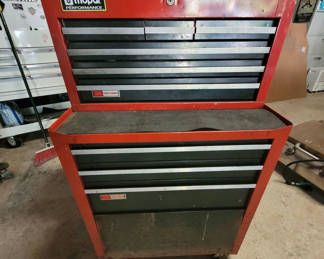 Lot 123: Craftsman Toolbox