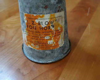 Lot 37: Hand Held Fog Horn.