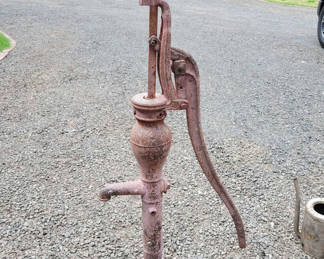 Lot 113: Antique Water Pump