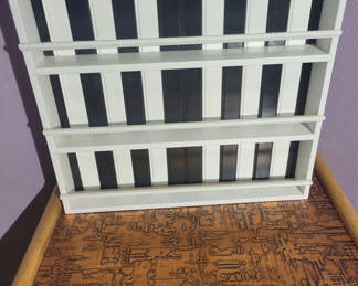 Lot 23: Knick Knack Shelf #1
