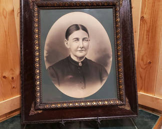 Lot 69: Antique Picture Frame With Instant Family History