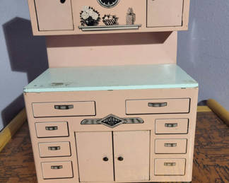 Lot 6: Wolverine Large Tin Toy Doll Cabinet.