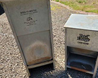 Lot 125: Dog Feeder Boxes