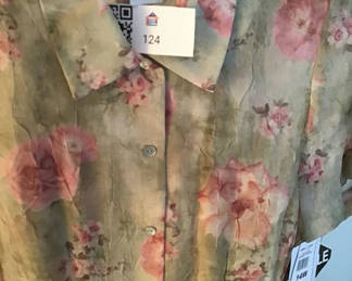 Lot 124: Women’s size 14w with tags - size 10 with tags