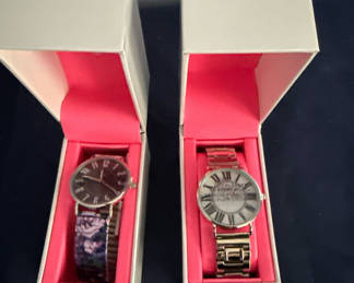 Lot 35: Two wristwatches in pink-lined gift boxes