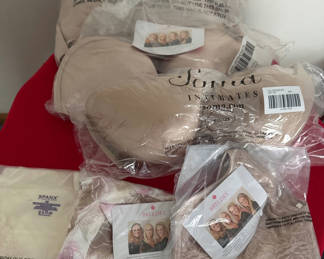 Lot 104: Beige Lace Bras and Lingerie Pack