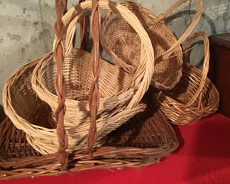 Lot 204: Assorted Woven Baskets
