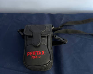 Lot 19: Pentax AF Zoom Compact Camera with Case