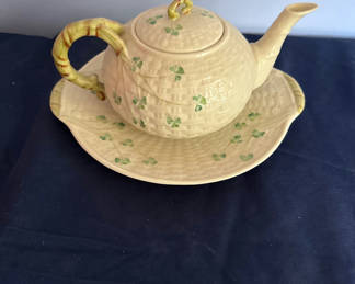 Lot 40: Belleek Ireland teapot with matching shamrock plate