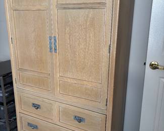 ARMOIRE