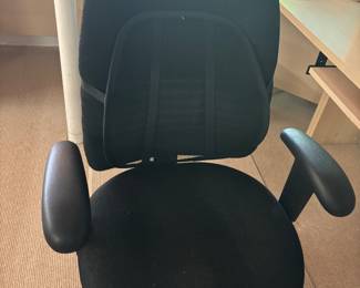 OFFICE CHAIR