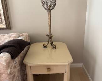 END TABLE AND LAMP