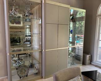 MIRRORED CABINET