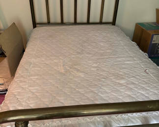Lot 166: Brass full size metal bed frame with mattress