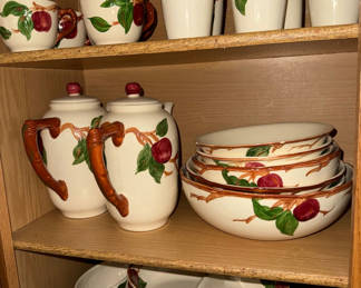 Lot 167: Franciscan fruit-pattern dinnerware set
