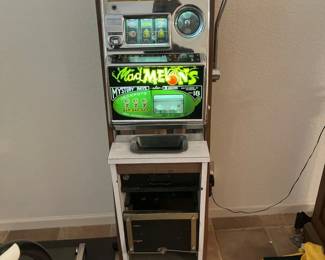  02 Working Aristocrat Mad Melons Slot Machine
