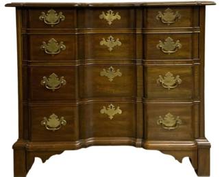 7570 - Pennsylvania House Block Front 4 Drawer Chest (Description): 31 x 35 x 19