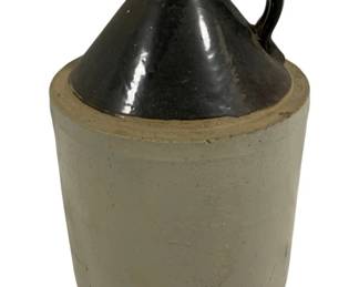 6112 - Brown & White Stoneware Jug - 11 x 7