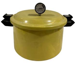 1336 - Yellow Pressure Cooker - 8.5 x 19