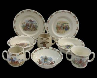 5919 - 8 Royal Doulton Bunnykins China