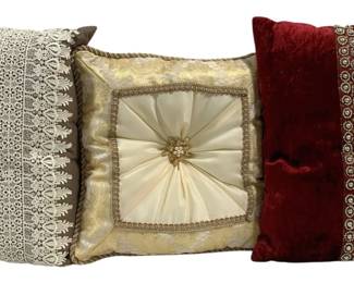 6853 - 3 Decorative Throw Pillows - 15 x 15