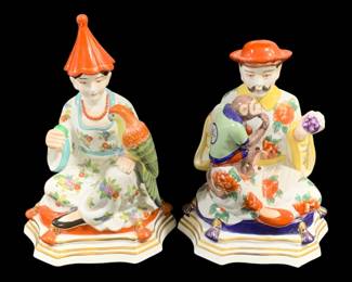 6839 - 2 Porcelain Oriental Figurines - 10 x 6.5 x 5